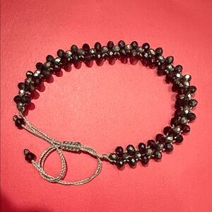 Elegant Black/red Beaded Bracelet